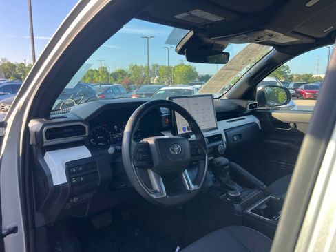Used 2024 Toyota Tacoma TRD Off-Road AWD/4WD image 22