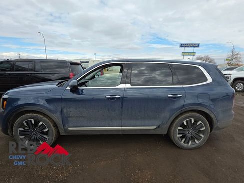 Used 2023 Kia Telluride SX Prestige image 1