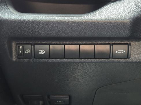 Used 2023 Toyota RAV4 XLE Premium FWD image 19