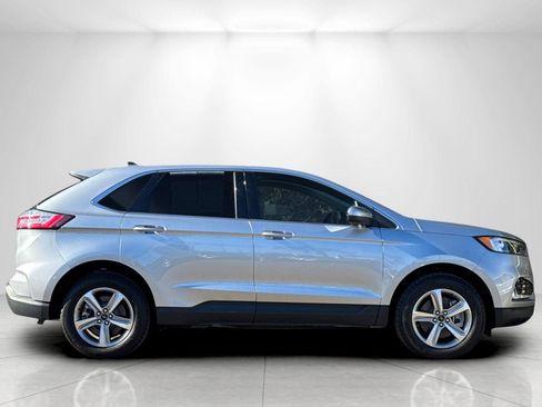 Certified 2024 Ford Edge SEL w/ Convenience Package AWD/4WD image 2