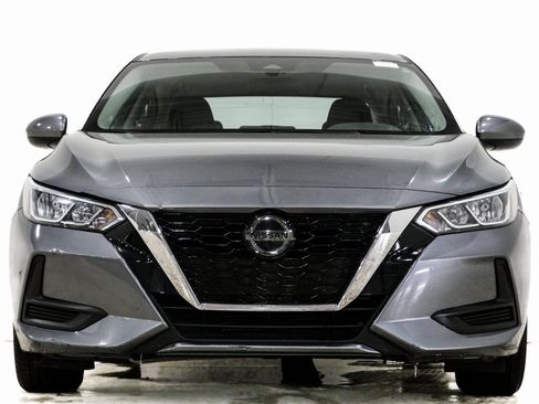 Used 2023 Nissan Sentra SV image 2