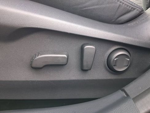 Certified 2025 Subaru Outback Premium w/ Popular Package #1A image 19