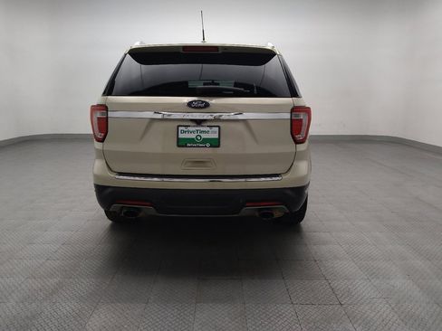 Used 2018 Ford Explorer Limited FWD image 7