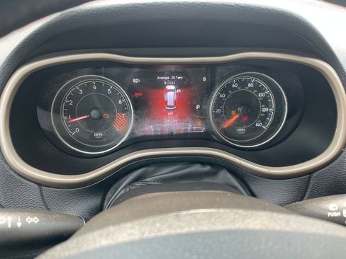 Used 2015 Jeep Cherokee Limited w/ Trailer Tow Group AWD/4WD image 25