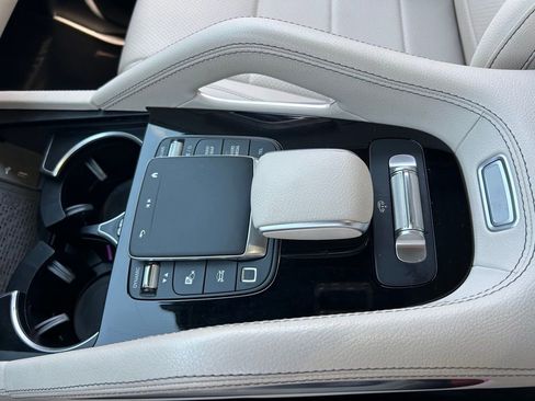 Used 2025 Mercedes-Benz GLS 450 4MATIC image 37