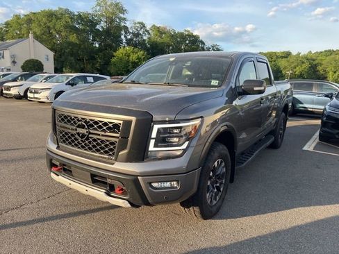 Used 2024 Nissan Titan PRO-4X w/ Pro-4x Convenience Package AWD/4WD image 1