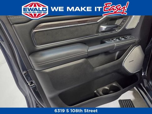 New 2026 RAM 1500 Laramie AWD/4WD image 19