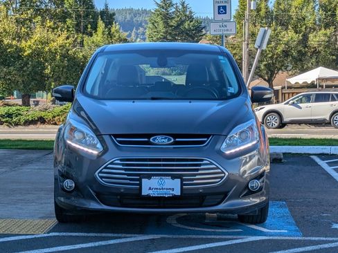 Used 2017 Ford C-MAX Energi Titanium w/ Equipment Group 501A image 8