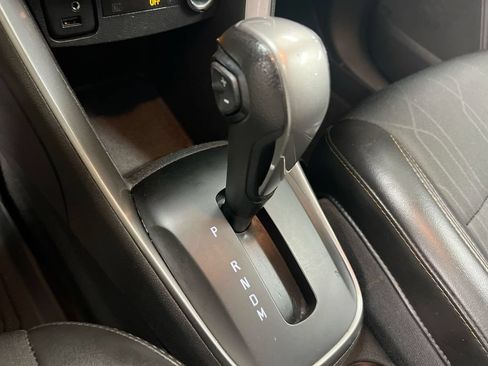 Used 2020 Chevrolet Trax LT w/ Sun & Sound Package FWD image 17