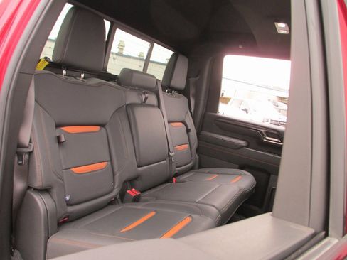 Used 2024 GMC Sierra 2500 AT4 w/ AT4 Premium Plus Package image 25