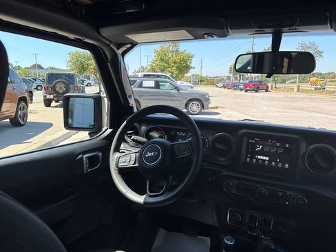 Used 2023 Jeep Wrangler Unlimited Sport AWD/4WD image 23