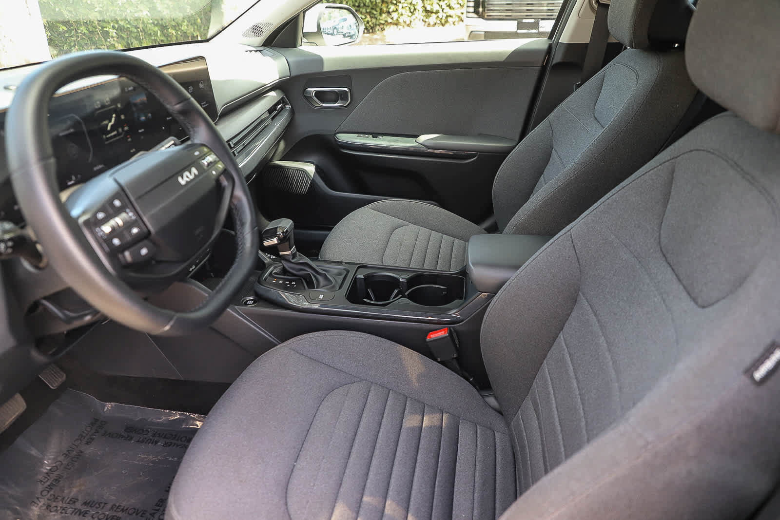 Used 2025 Kia K4 EX FWD image 17