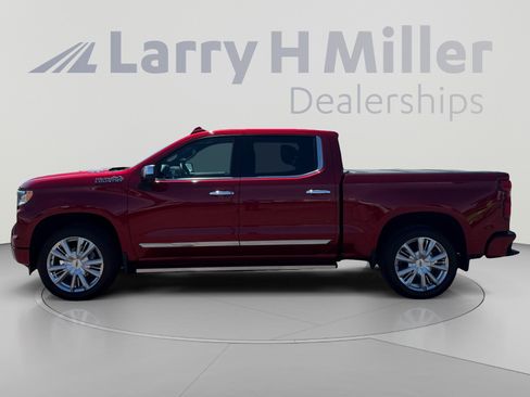 Used 2026 Chevrolet Silverado 1500 High Country RWD image 2
