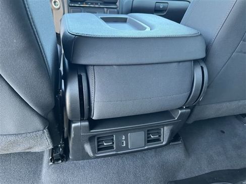 Certified 2024 Chevrolet Silverado 1500 Custom image 24