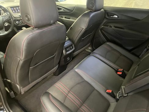 Used 2022 Chevrolet Equinox RS image 39