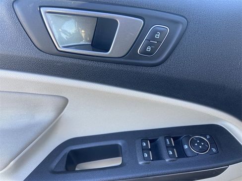 Used 2022 Ford EcoSport SE w/ SE Convenience Package image 24