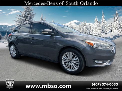 Used 2017 Ford Focus Titanium FWD image 1