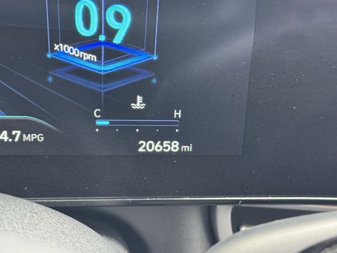 Used 2023 Hyundai Elantra SEL w/ Convenience Package image 21