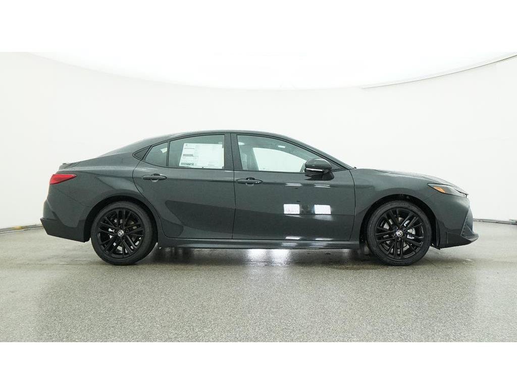 Used 2025 Toyota Camry SE FWD image 32