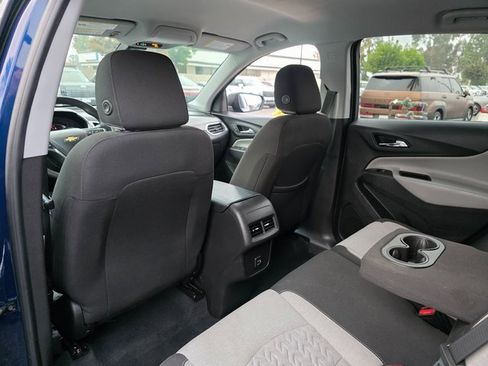 Used 2022 Chevrolet Equinox LS w/ LS Convenience Package image 17