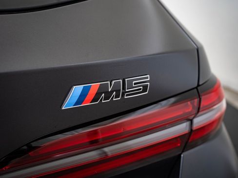 New 2025 BMW M5 Touring image 9
