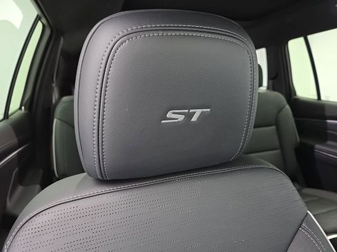 Certified 2025 Buick Enclave Sport Touring w/ Power Package image 54