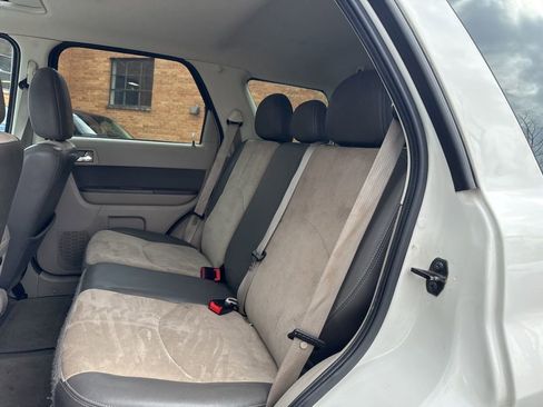 Used 2010 Mercury Mariner Premier image 8