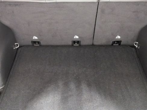 Certified 2021 Jeep Compass Limited image 33