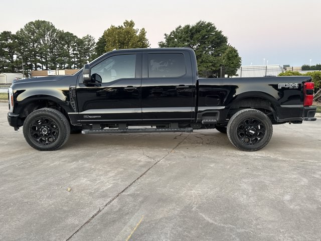 Used 2025 Ford F250 Lariat w/ Black Appearance Package AWD/4WD image 3