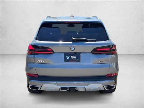 Used 2024 BMW X5 xDrive40i w/ Premium Package AWD/4WD image 7