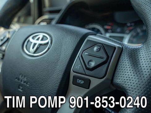 Used 2015 Toyota 4Runner Limited AWD/4WD image 27