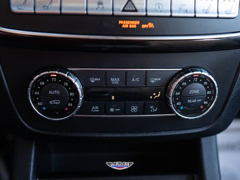 Used 2017 Mercedes-Benz GLS 450 4MATIC image 36