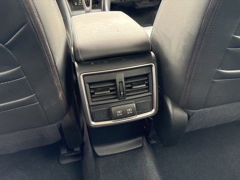 Certified 2021 Subaru Forester Limited image 25