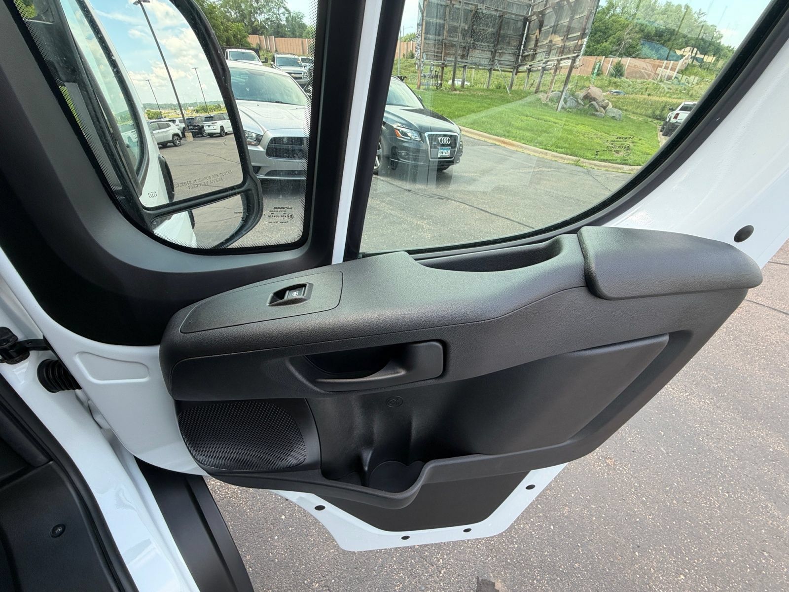 Used 2026 RAM ProMaster 3500 w/ Quick Order Package 22G SLT FWD image 31