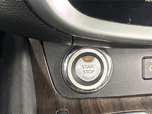 Used 2021 Nissan Murano Platinum image 24