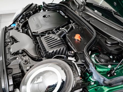 Used 2023 MINI Cooper 2-Door Hardtop image 37