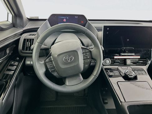 Used 2024 Toyota bZ4X XLE image 17