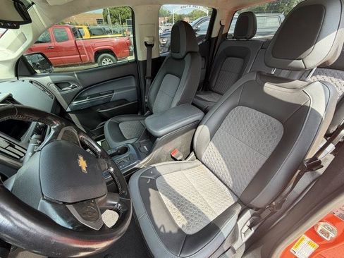 Used 2021 Chevrolet Colorado Z71 RWD image 15
