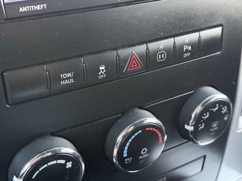 Used 2012 RAM 1500 Big Horn w/ Luxury Group image 23