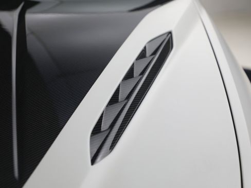 Used 2024 Lamborghini Urus Performante AWD/4WD image 35
