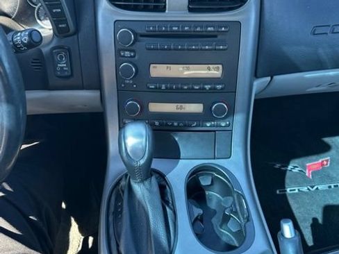 Used 2007 Chevrolet Corvette Coupe w/ Preferred Equipment Group RWD image 25