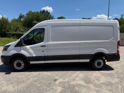 Used 2019 Ford Transit 250 148 Medium Roof RWD image 8