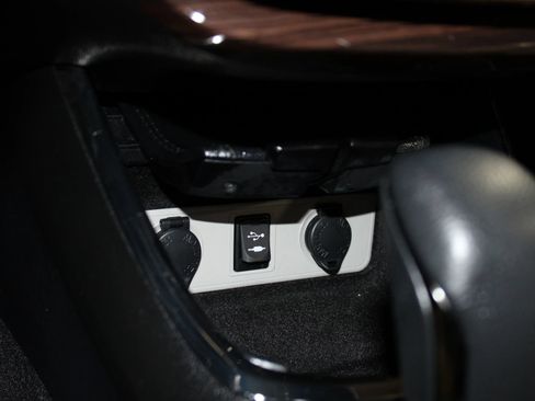 Used 2014 Toyota Avalon XLE Touring FWD image 20