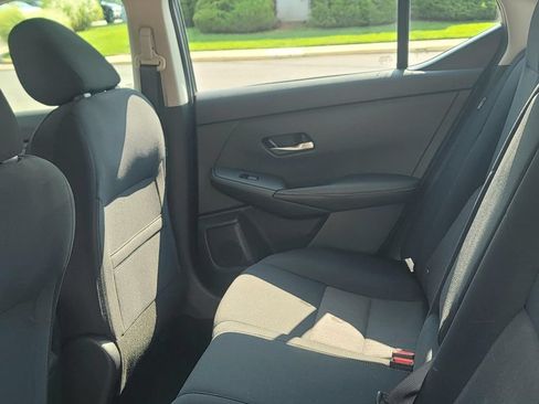 Used 2022 Nissan Sentra SV w/ Lighting Package FWD image 15