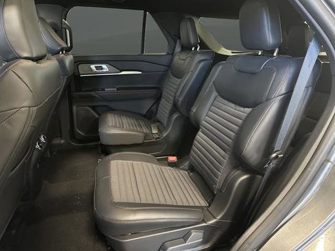 New 2026 Ford Explorer ST-Line image 32