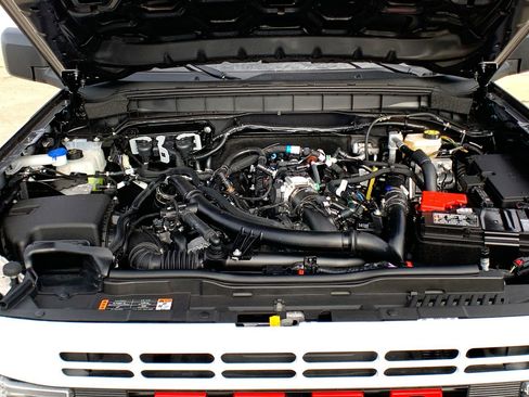 New 2025 Ford Bronco Heritage Edition image 43