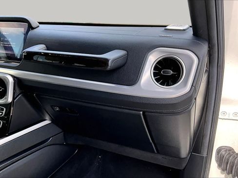 Used 2020 Mercedes-Benz G 550 image 18