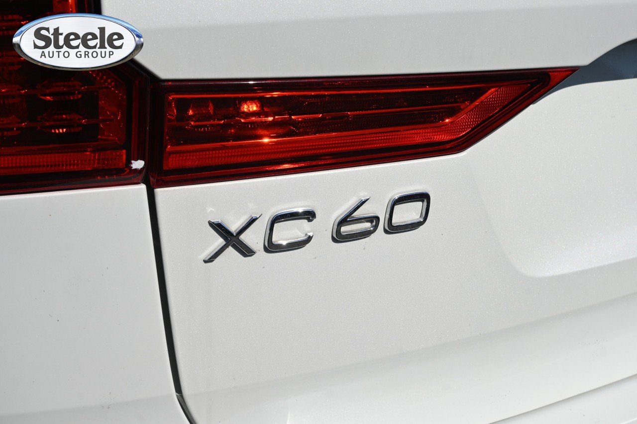 Used 2023 Volvo XC60 T8 Plus AWD/4WD image 22