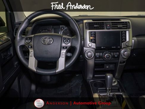 Certified 2024 Toyota 4Runner SR5 Premium AWD/4WD image 7