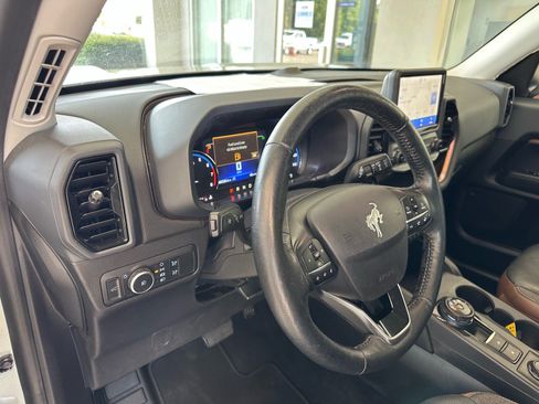 Used 2021 Ford Bronco Sport Outer Banks AWD/4WD image 19